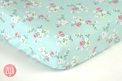 Spring Flora Green Crib Fitted Sheet